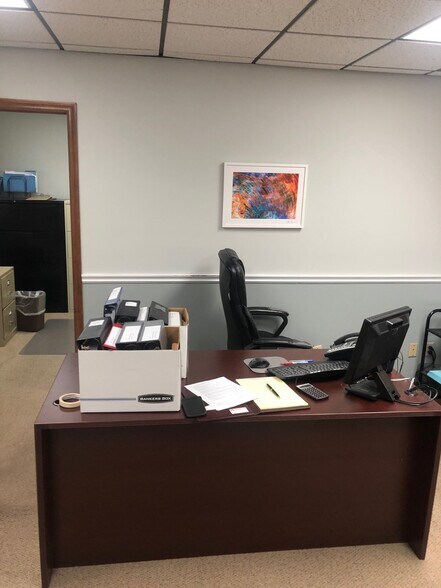 More Photos Of 3370 NE Capital Cir, Tallahassee Office For Lease