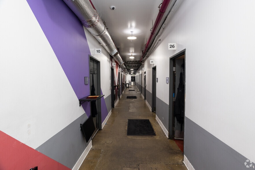 More Photos Of 1840-1842 W Washington Blvd, Los Angeles Warehouse For Lease