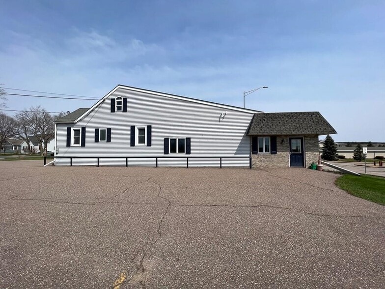 More Photos Of 2402 Grand Ave, Wausau Office For Lease