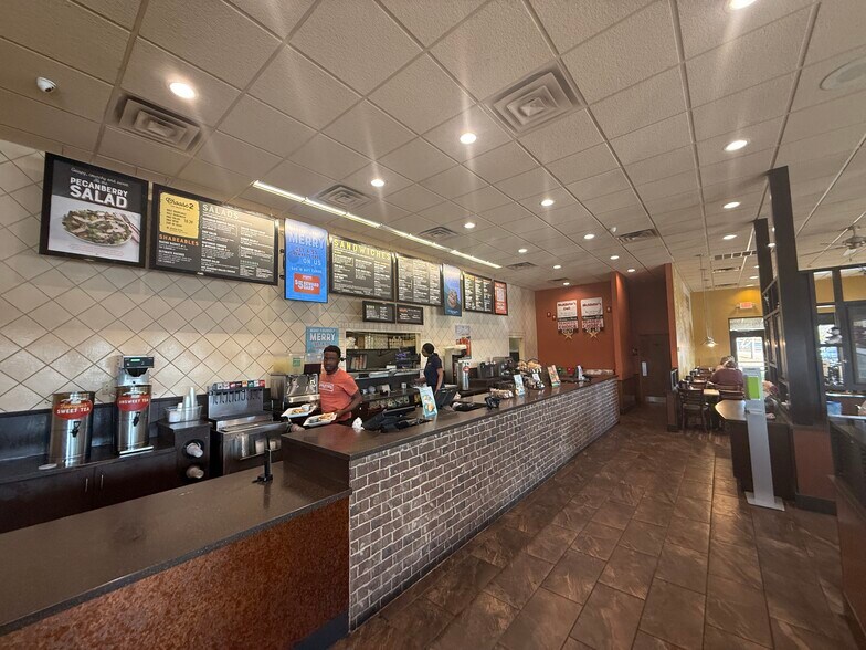 Primary Photo Of 4909 27th Pl, Meridian Restaurant For Sale