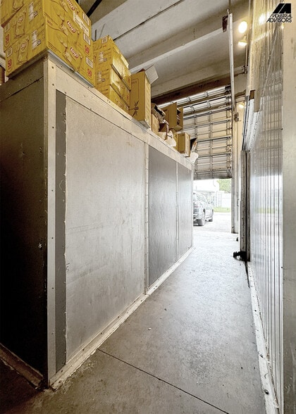 More Photos Of 4960 NW 165th St, Miami Warehouse For Sale