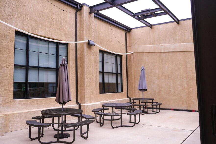 More Photos Of 19 W College Ave, Yardley Unknown For Lease