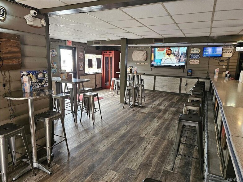 More Photos Of 3719 Abbott Rd, Orchard Park Restaurant For Sale