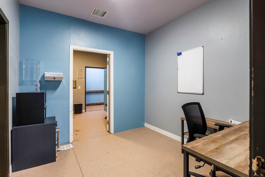 More Photos Of 16286 S Sunland Gin Rd, Arizona City Rehabilitation Center For Sale