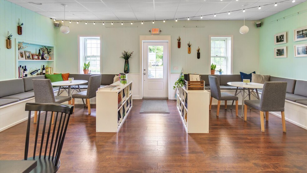 More Photos Of , Cutchogue Office For Sale