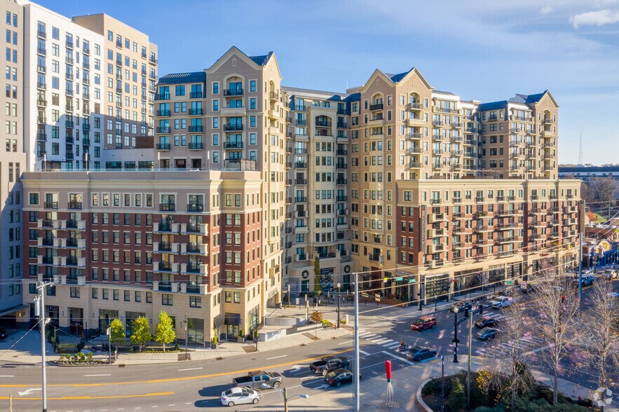 More Photos Of 905 20th Ave S, Nashville Apartments For Lease