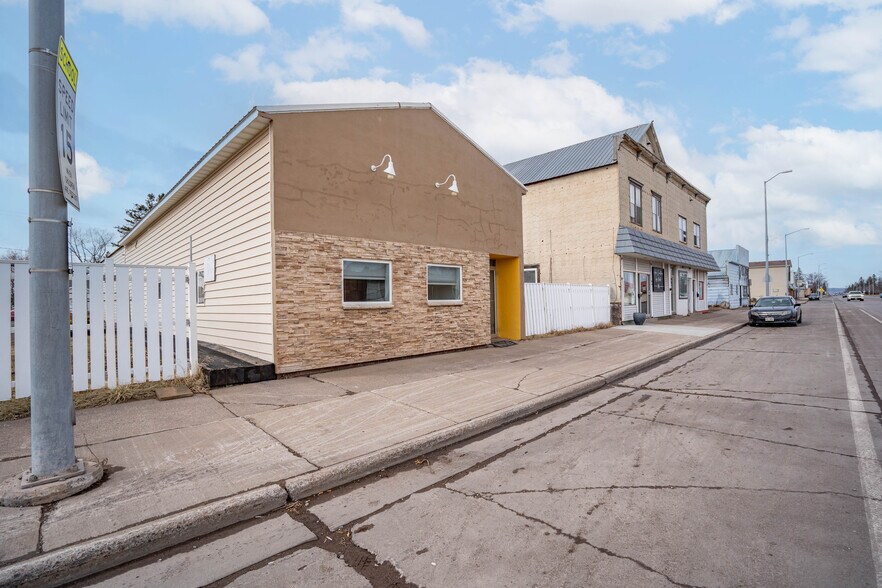 More Photos Of 5913 Tower Ave, Superior Flex For Sale