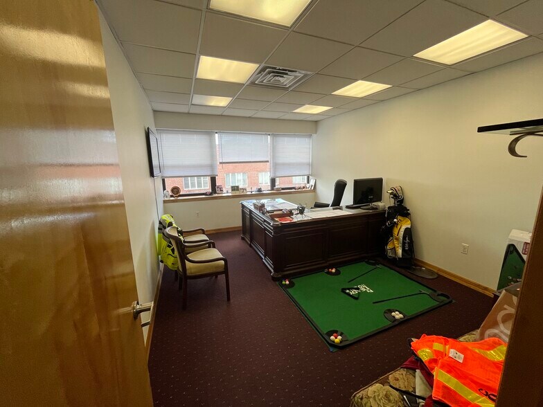 More Photos Of 260 51st St, Brooklyn Flex For Lease