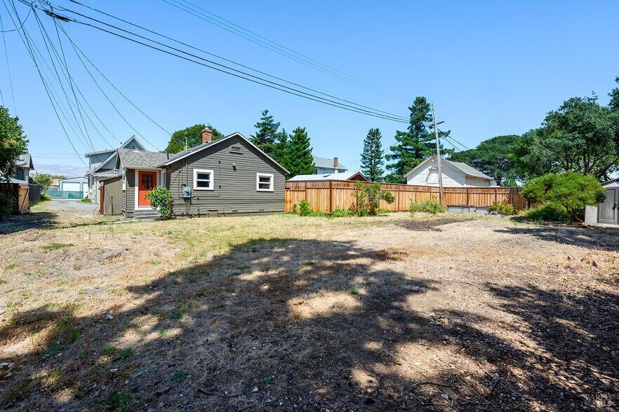 More Photos Of 732 Petaluma Blvd S, Petaluma Multifamily For Sale