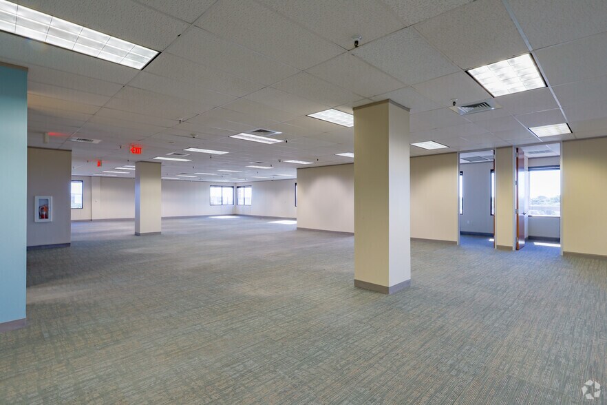 More Photos Of 8501 N Mopac Expy, Austin Office For Lease