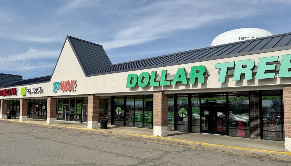 More Photos Of 2500-2720 Wabash Ave, Terre Haute General Retail For Lease