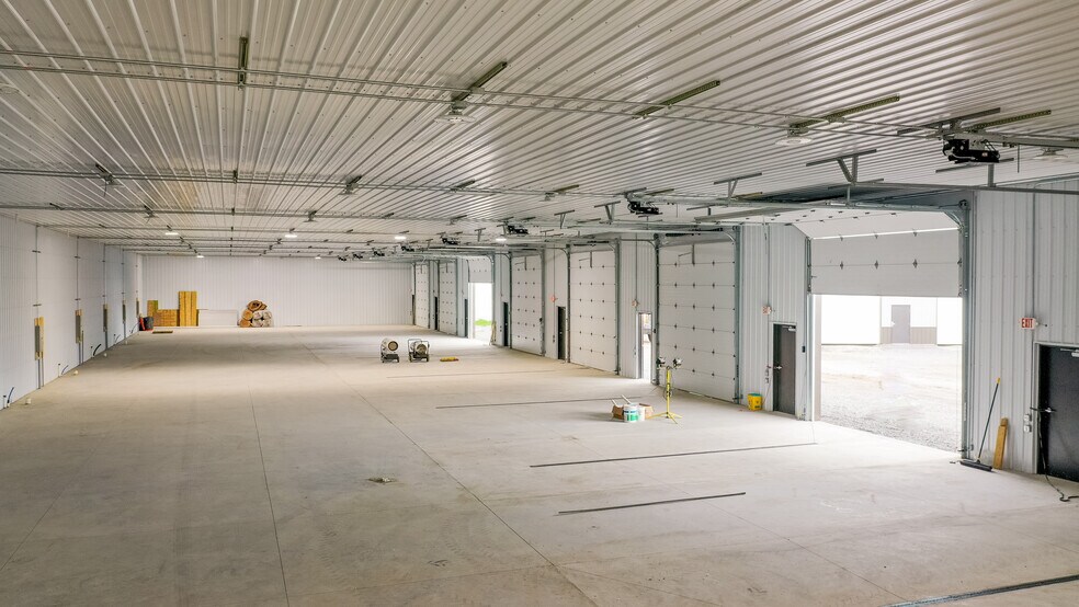 More Photos Of 1921 Brighton Henrietta Town Line Rd, Rochester Light Manufacturing For Lease