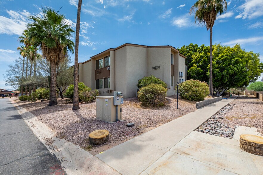 More Photos Of 152 N 56th St, Mesa Apartments For Sale