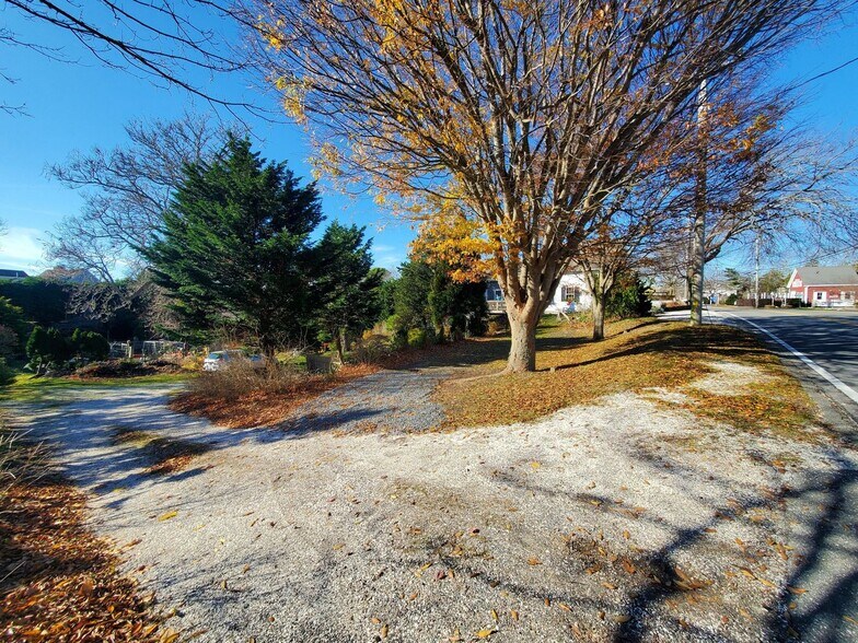 More Photos Of 723 Main St, Chatham Land For Sale