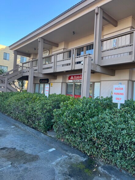 More Photos Of 7183-7189 Navajo Rd, San Diego Office For Lease