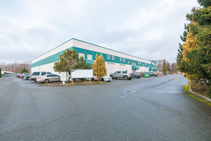 More Photos Of 1355-1369 Pacific Dr, Burlington Warehouse For Sale