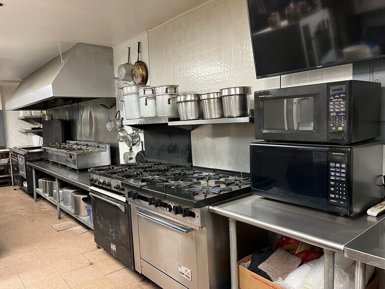 More Photos Of 26646 S 555 St, Fullerton Restaurant For Sale