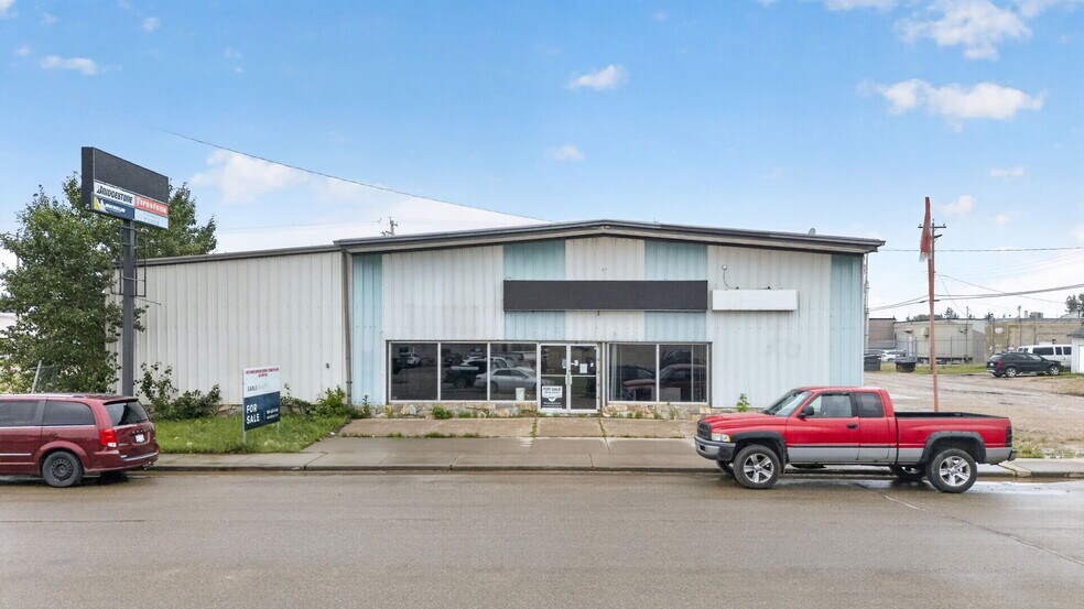 More Photos Of 5018 52 Ave, Tofield Warehouse For Sale