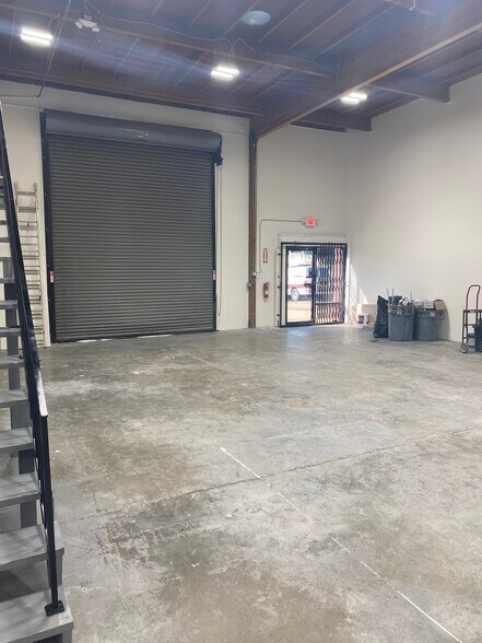 More Photos Of 21063 Cabot Blvd, Hayward Warehouse For Sale