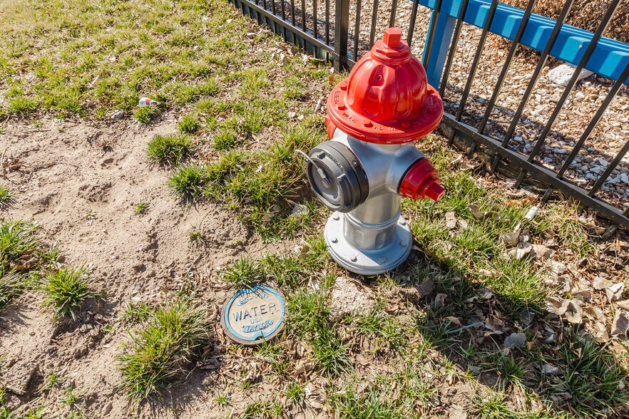 More Photos Of 3101 S Broadway St, Wichita Freestanding For Sale