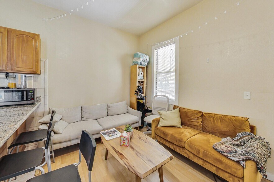 More Photos Of 2811-2815 Telegraph Ave, Berkeley Storefront Retail Residential For Sale