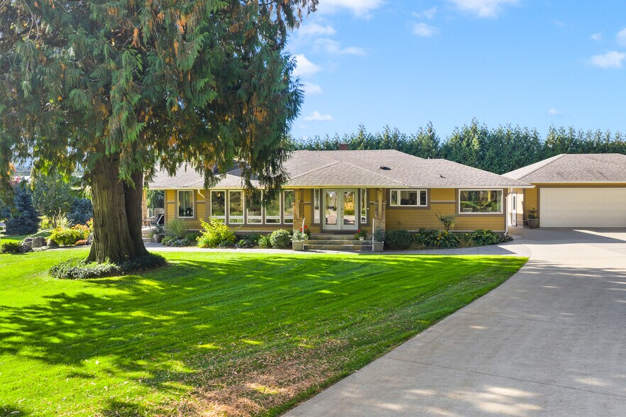 More Photos Of 197 Clearbrook Rd, Abbotsford Land For Sale