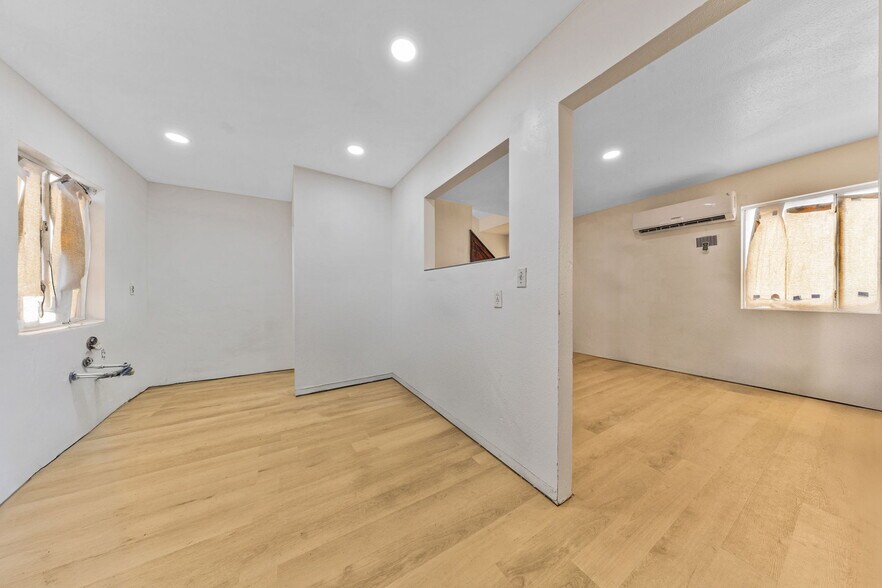 More Photos Of 38652 9th St E, Palmdale Apartments For Lease