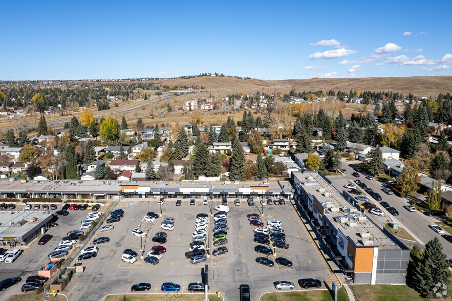 More Photos Of 3604 52nd Ave NW, Calgary Storefront Retail Office For Lease