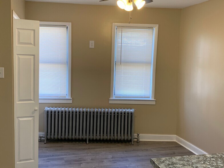 More Photos Of 401 S Springfield Rd, Clifton Heights Storefront Retail Residential For Sale