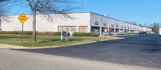 Primary Photo Of 2231 Fifth Ave, Ronkonkoma Warehouse For Lease