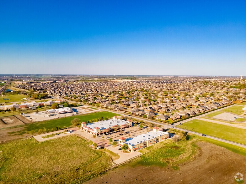 More Photos Of 861 N Coleman St, Prosper General Retail For Lease