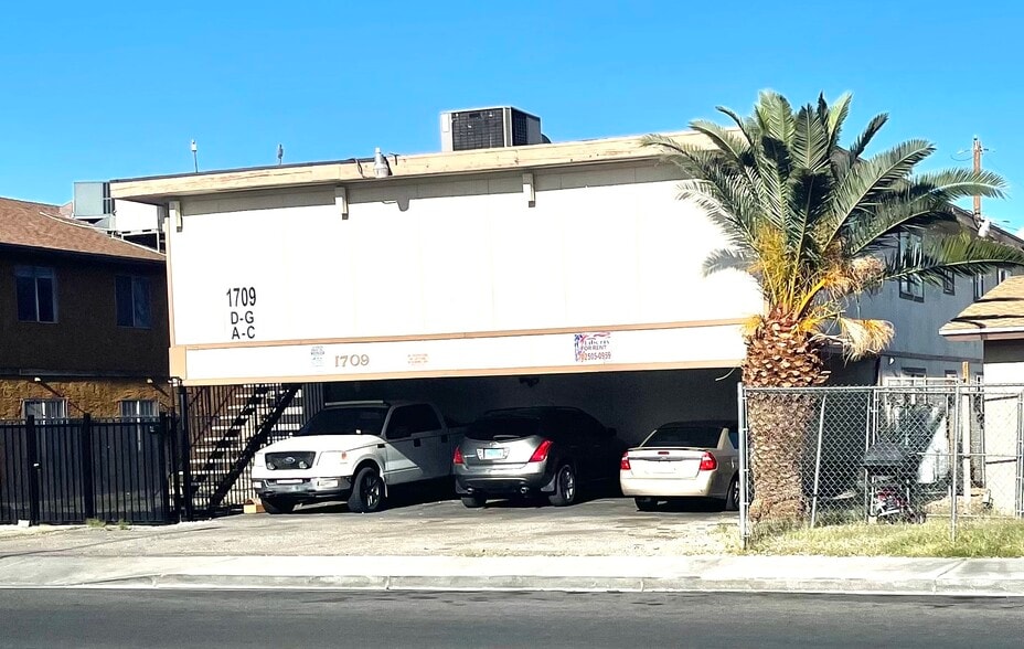 More Photos Of 1709 Fairfield Ave, Las Vegas Apartments For Sale