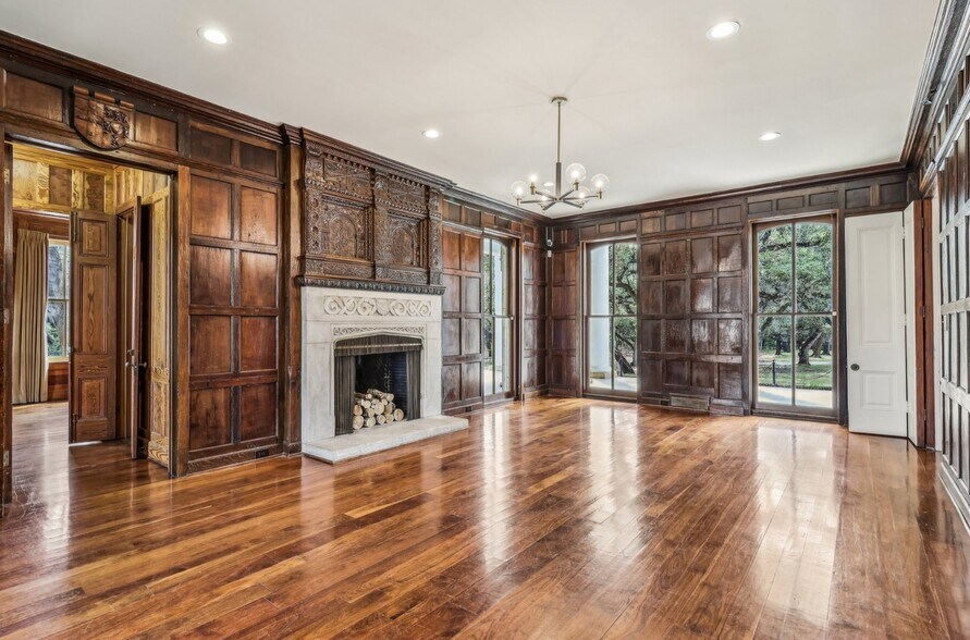 More Photos Of 7735 Mocking Bird Ln, San Antonio Lodge Meeting Hall For Sale