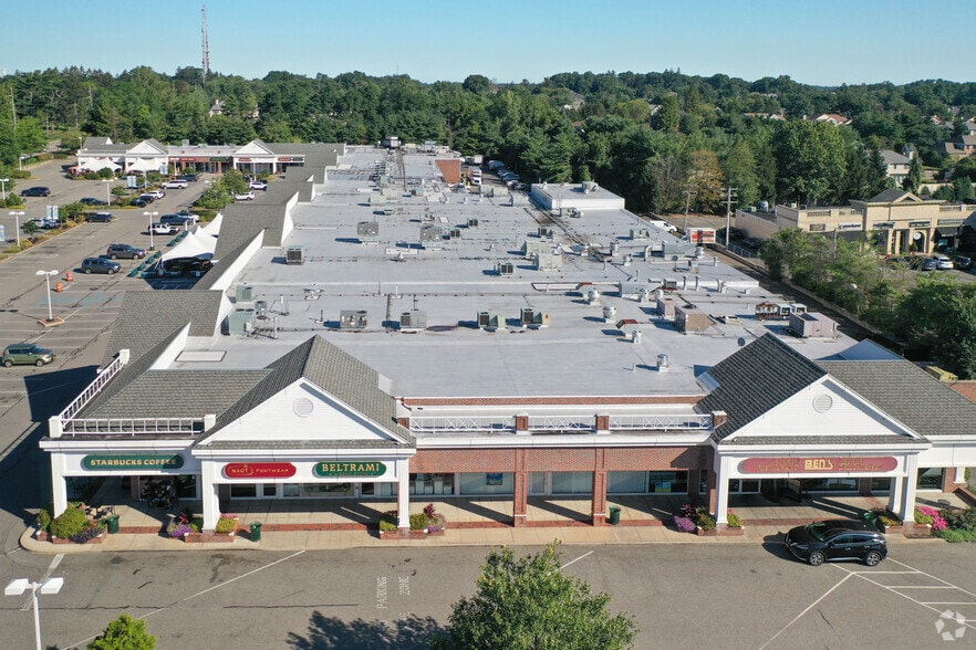 Primary Photo Of 7947 Jericho Tpke, Woodbury General Retail For Lease