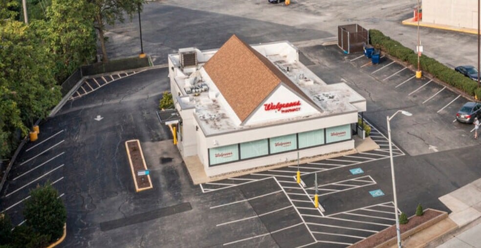 Primary Photo Of 2001 W Patapsco Ave, Baltimore Drugstore For Lease