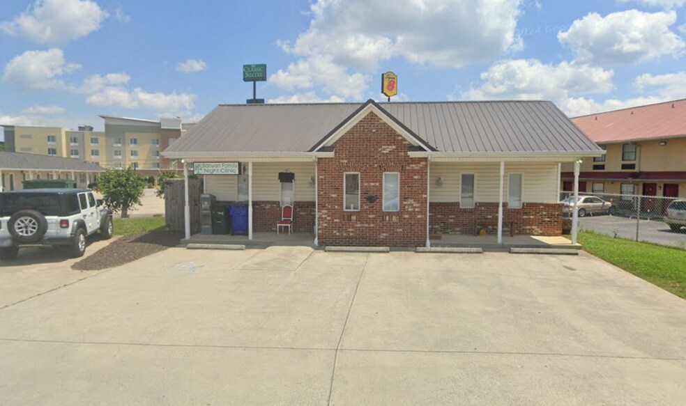 More Photos Of 270-290 James Asbury Dr, Cleveland Office For Sale