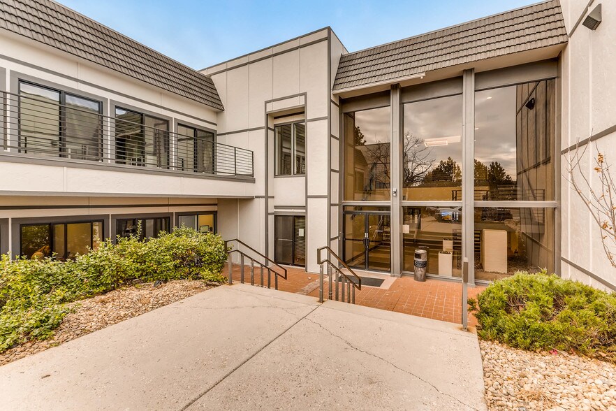 More Photos Of 2755 S Locust St, Denver Office For Lease