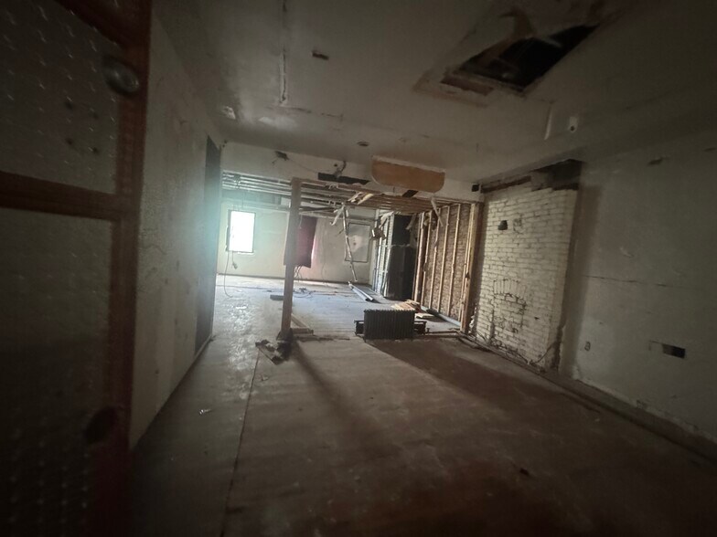 More Photos Of 155 8th Ave, New York Storefront Retail Office For Sale