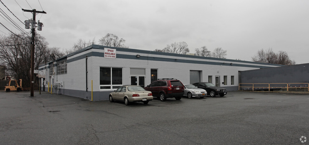 Primary Photo Of 51-77 Tec St, Hicksville Warehouse For Lease