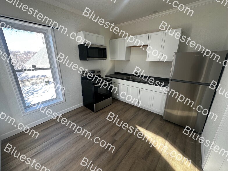 More Photos Of 1115 Felix St, Saint Joseph Apartments For Sale