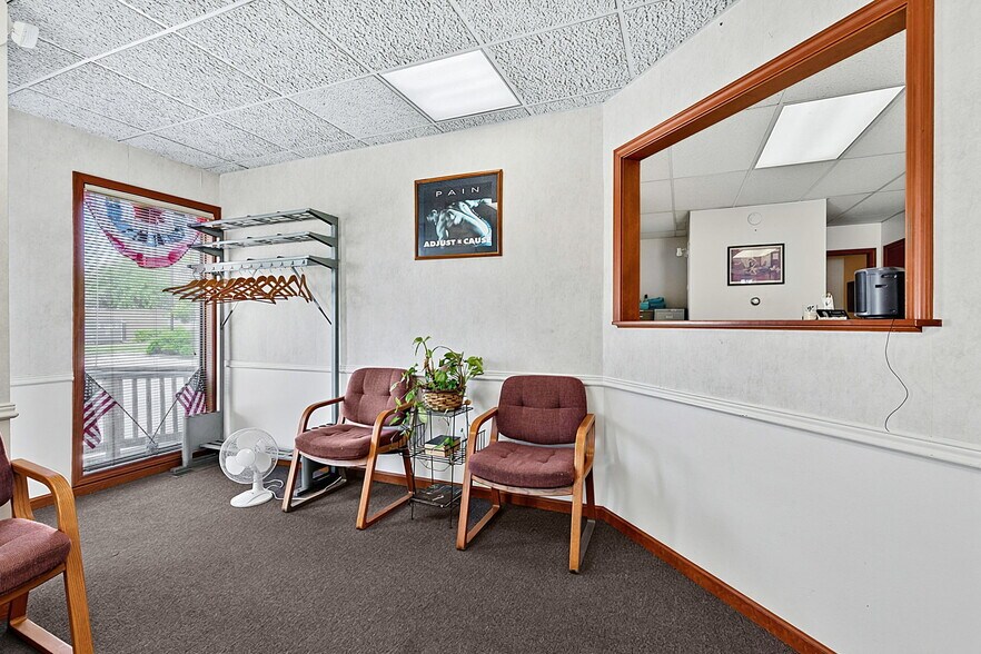 More Photos Of 7102 E Pendleton Pike, Indianapolis Office For Sale