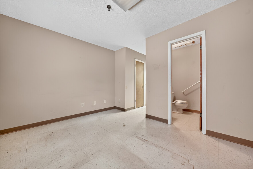 More Photos Of 1324-1325 Highway 195, Jasper Assisted Living For Sale