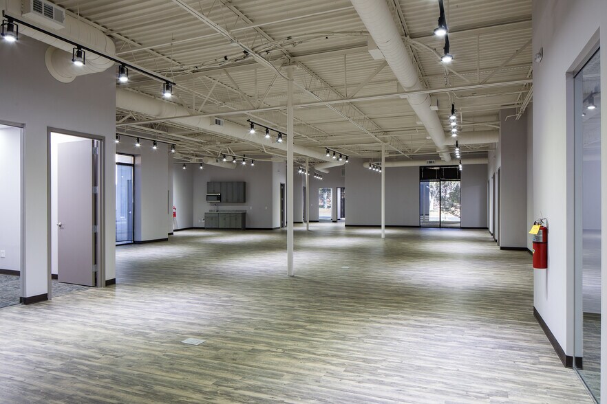 More Photos Of 3000 Northwoods Pky, Norcross Unknown For Lease