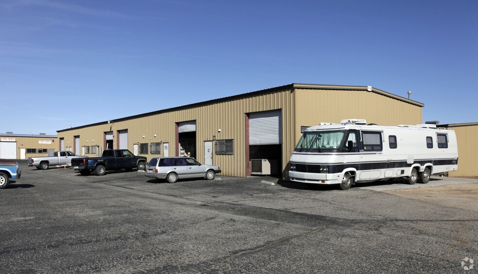 More Photos Of 17320 A Eucalyptus St, Hesperia Unknown For Lease