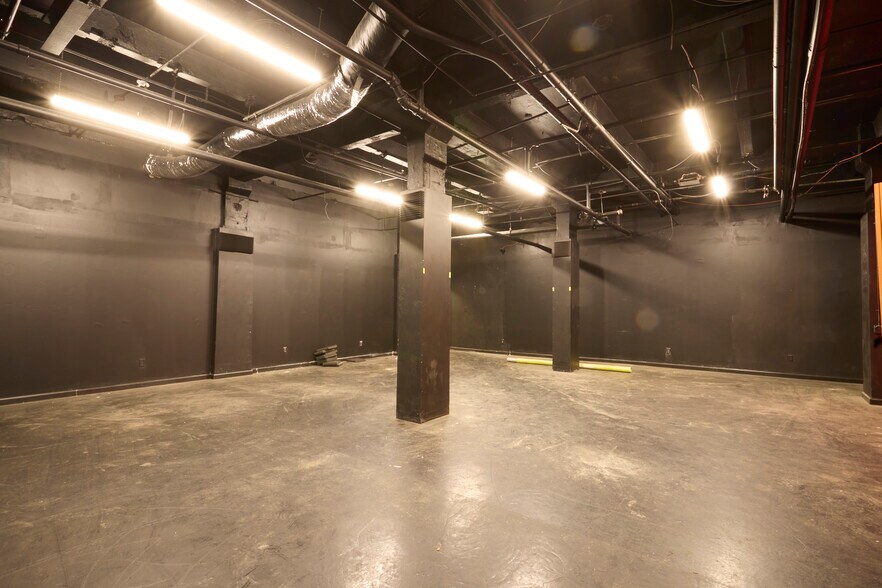 More Photos Of 51 Hayes Pl, Buffalo Industrial For Lease