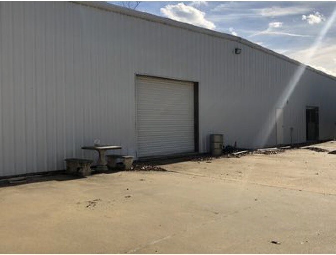 More Photos Of 1091 Old Fannin Rd, Brandon Office For Lease