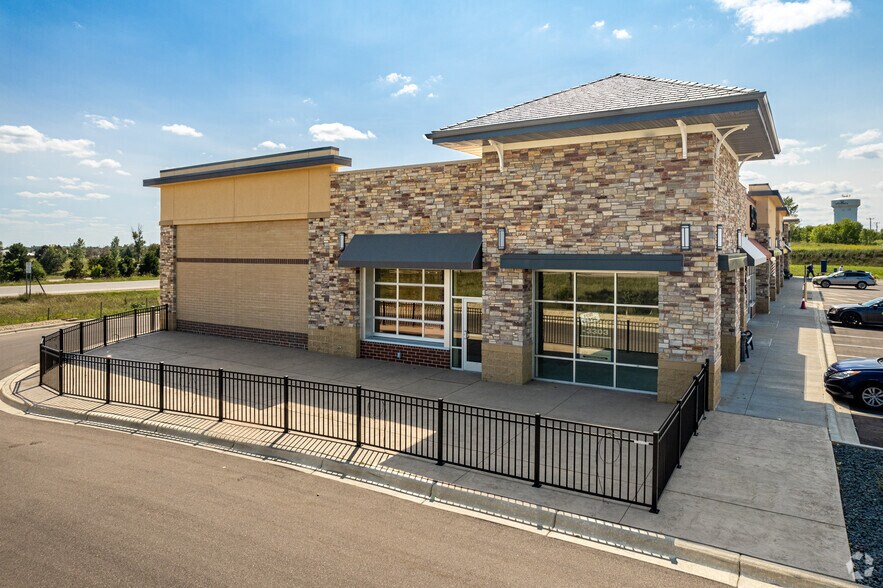 More Photos Of 9931-9947 Hudson Blvd N, Lake Elmo General Retail For Lease