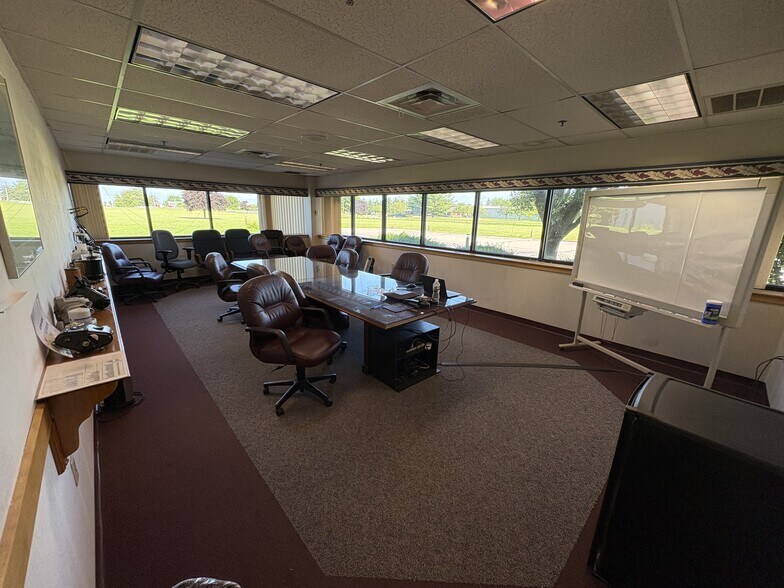 More Photos Of 101 E Industrial Blvd, Logansport Manufacturing For Sale