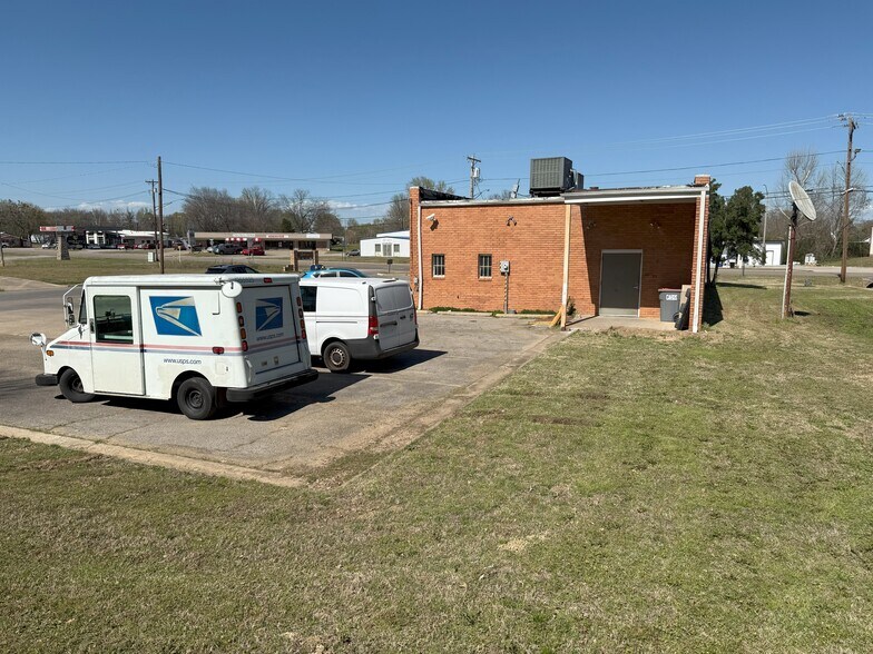 More Photos Of 609 Fort St, Barling Post Office For Sale