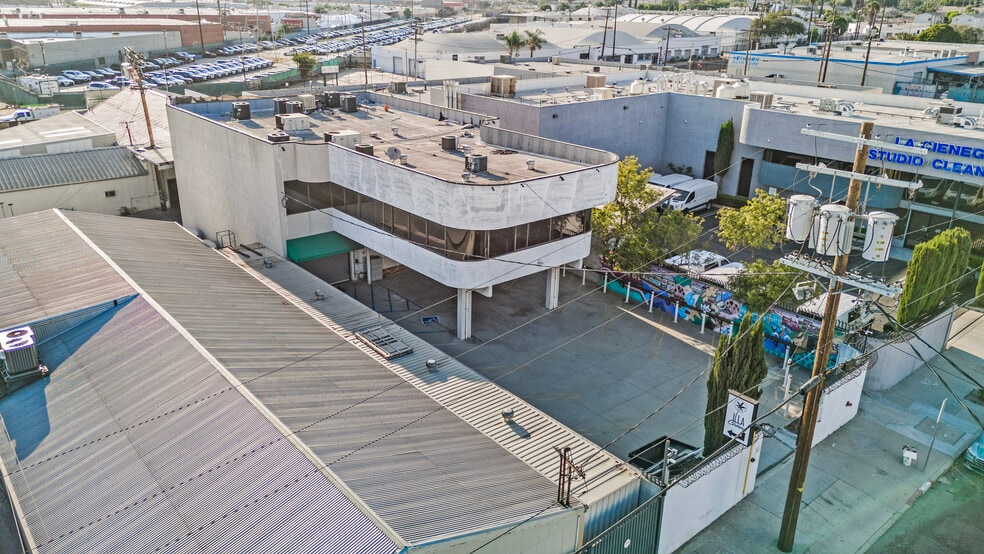 More Photos Of 7231 Hinds Ave, North Hollywood Warehouse For Sale